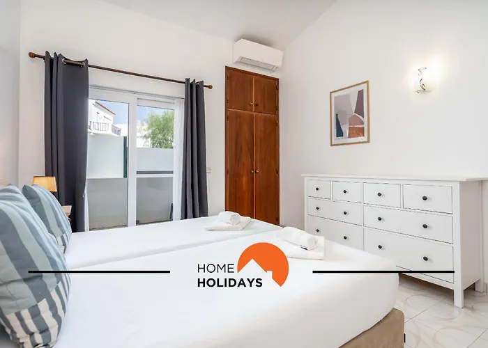 #245 Quinta Do Julo By Holidays Villa Albufeira