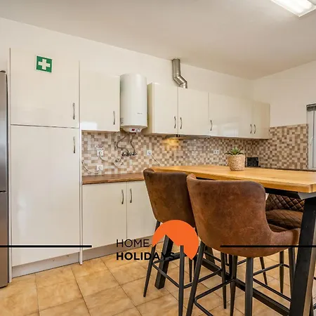 #245 Quinta Do Julo By Holidays Villa Albufeira